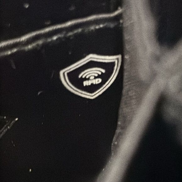 Vera Bradley | Victorian Vines RFID Turnlock Wallet Womens Floral Black … - Picture 11 of 12